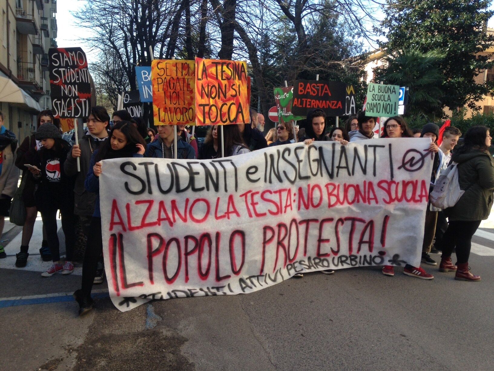 Pesaro, marzo 2017 - Corteo contro l’alternanza scuola/lavoro