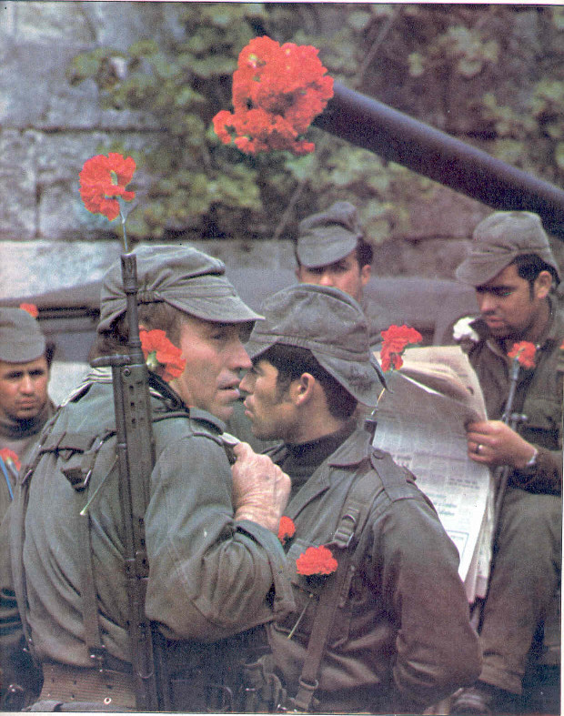 Rivoluzione dei garofani, Portogallo, 1974